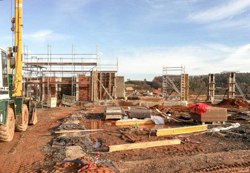 Der weitere Ausbau des Erdgeschosses geht gut voran! / © 2014 Arche KaNaum (DN)