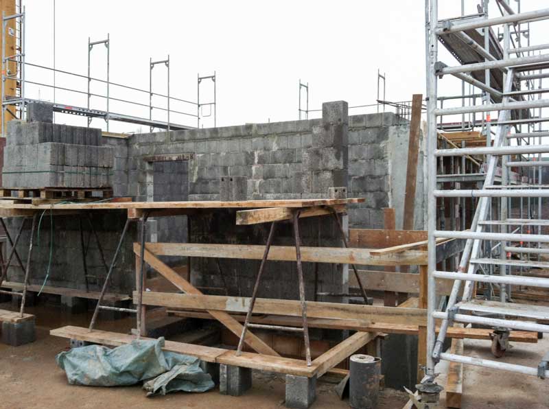 Der weitere Ausbau des Erdgeschosses geht gut voran! / © 2014 Arche KaNaum (DN)