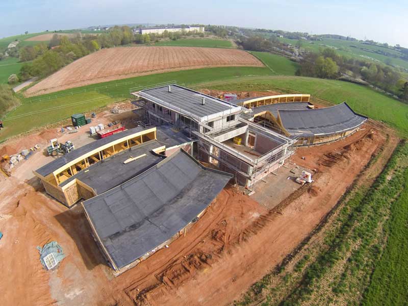 Luftaufnahme unseres Tierhauses am 21. April '14 / © 2014 Arche KaNaum (RH/NH)