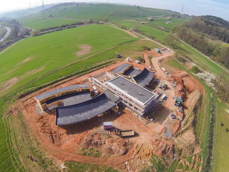 Luftaufnahme unseres Tierhauses am 21. April '14 / © 2014 Arche KaNaum (RH/NH)