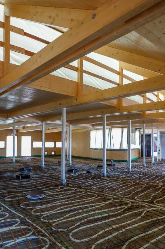 Leitungen für die Fußbodenheizung im Ostflügel / © 2014 Arche KaNaum (NH)