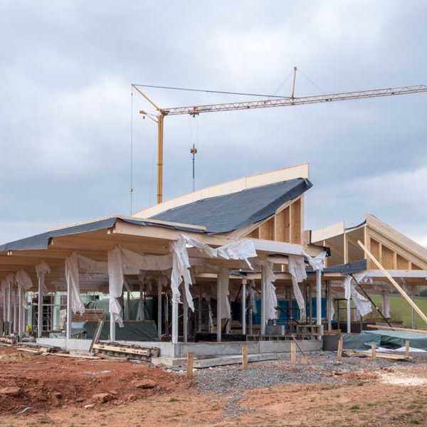 Aufbau des Dachs am Ostflügel / © 2014 Arche KaNaum (NH)