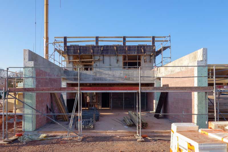 Beim Seminarraum fehlt noch immer die Decke ... / © 2014 Arche KaNaum (NH)