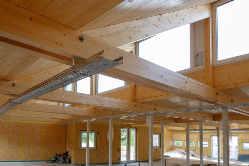 Vorbereitungen für die Elektro-Installation / © 2014 Arche KaNaum (NH)