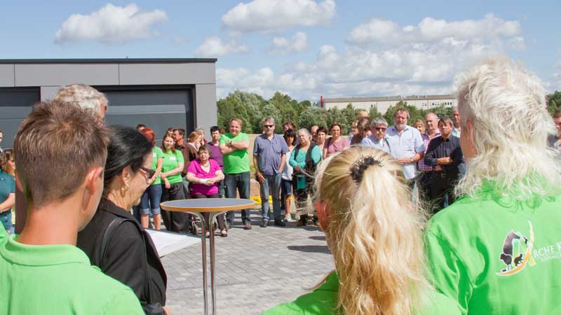 Feierliche Eröffnung unseres Tierhaus am 25.07.'15 / © 2015 Arche KaNaum (RH)