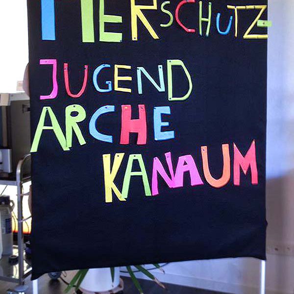 Basteln ist auch ein großes Thema bei unserer Tierschutz-Jugend / © 2016 Arche KaNaum (DN) Basteln ist auch ein großes Thema bei unserer Tierschutz-Jugend / © 2016 Arche KaNaum (DN)